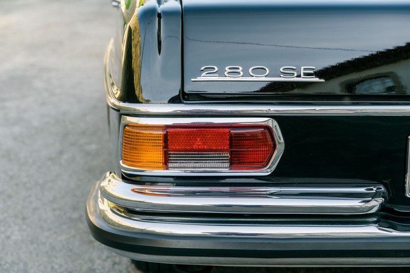 1970 Mercedes Benz 280SE